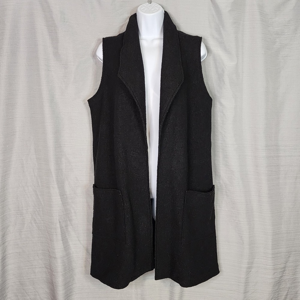TAHARI Size Medium Black Boiled Wool Blend Vest Open Collared Pockets Minimalist
